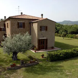 Poderone Vecchio , Sorano (Grosseto) Italia